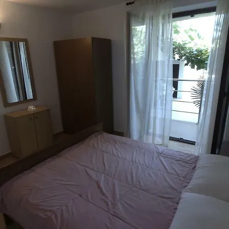 Leonora Apartment Rabac