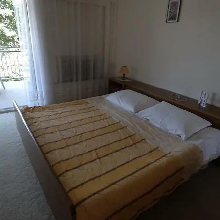 Leonora Apartment Rabac